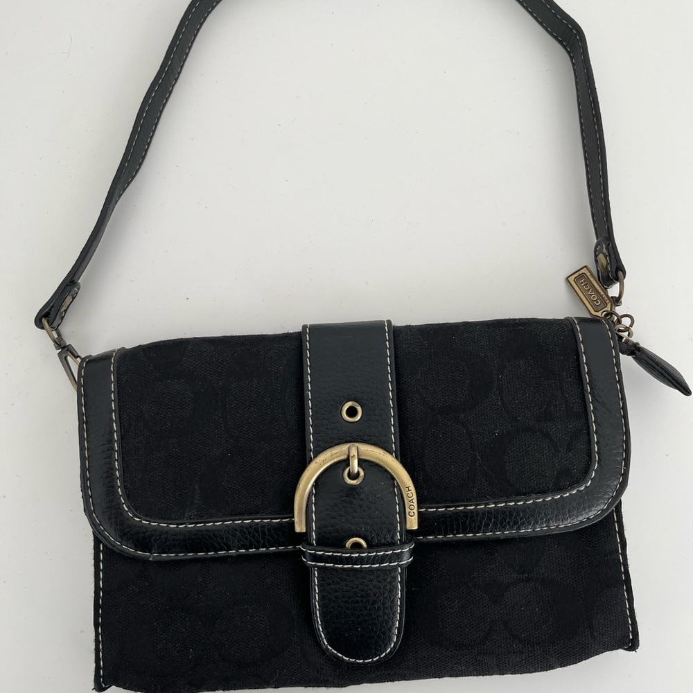 COACH vintage authentic black shoulder bag.